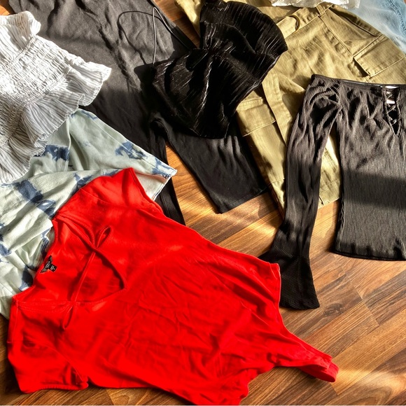 Size small bundle - Picture 3 of 6